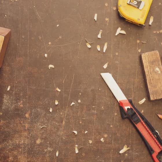 Établi d’artisan et outils de menuiserie